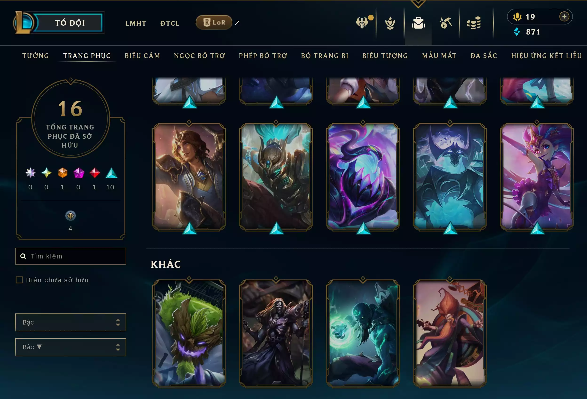 Ảnh 📮TFT - VIP Ngon 🔵 Ahri Chiêu Hồn Thiên Hồ Tí Nị  🔵 Akali Vệ Binh Tinh Tú Tí Nị 🔵 Whisker Hiểm Họa Siêu Cấp 🔵 Choncc Thông Thái 🧧 Sàn Đấu - Quái Vật Tấn Công 🧧 Sàn Đấu - Everything Gose On 🌠 Cầu Vòng Tối Thượng Thanh Hoa ➡️ Vòng Xoay Tua (57/60) +2 Huy Chương ➡️ Dư 900 Pha Lê 🍁 Có Thẻ Đổi Tên Nhân Vật Miễn Phí